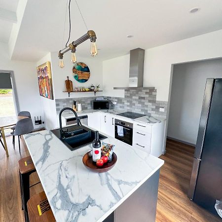Luxury Holiday Unit 8Min Walk To Town Center With Boat Parking Mallacoota Eksteriør bilde